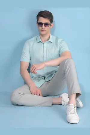 Crimsoune Club Spread Collar Casual Shirt