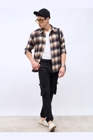 Styli Men Solid Relaxed Fit Cotton Joggers with Zipper Pockets