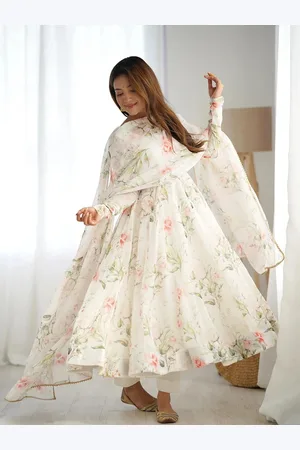 Moda Rapido Women Floral Printed Regular Kurta with Trousers & With Dupatta