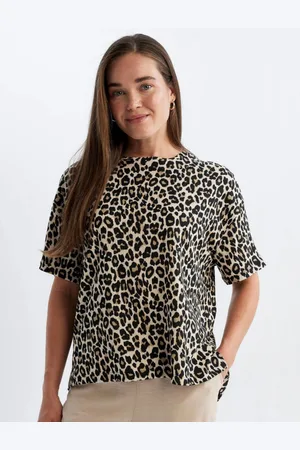 DeFacto Women Floral Printed Mandarin Collar Pockets T-shirt