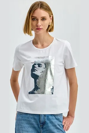 COVER STORY Women Printed Pockets T-shirt