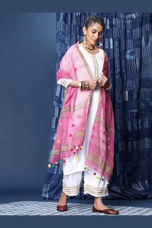 Taavi Woven Buti Jamdani Handloom Dupatta