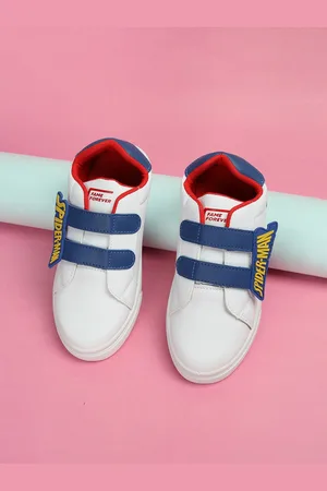 Lifestyle Boys Colourblocked Round Toe Sneakers
