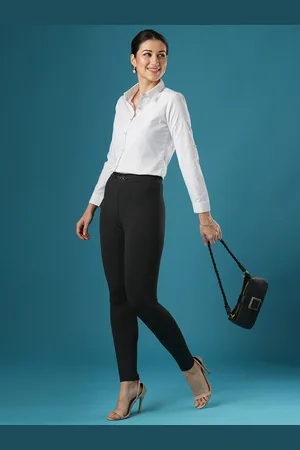 Globus Women Mid Rise Streatchable Skinny Fit Treggings