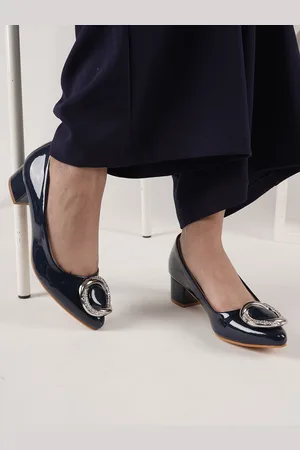 DressBerry Embellished Pointed Toe Block Heels