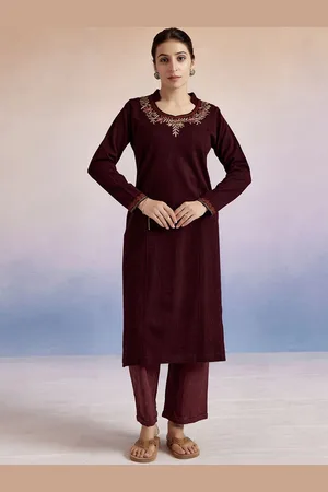 Jaipur Women Embroidered Woolen Straight Kurta
