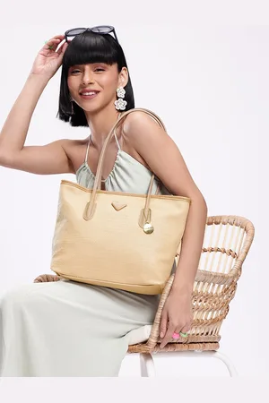 Mast & Harbour Structured Shoulder Bag