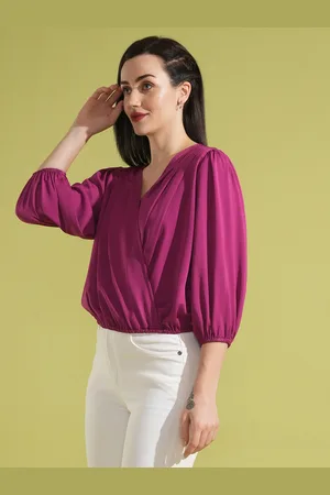 Globus Women Solid V-Neck Top