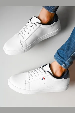Styli Men Casual Court Sneakers