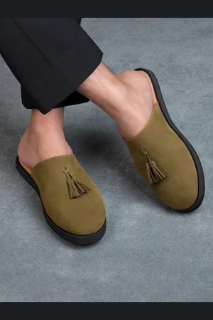 Styli Men Faux Suede Clogs with Tassel Detail
