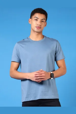 V-Mart Men Solid Round Neck Cotton T-shirt