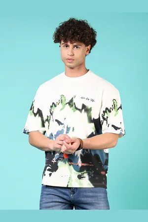 V-Mart Men Printed Applique T-shirt