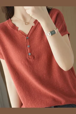 Stylecast Women V-Neck T-shirt