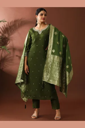 Jaipur Women Floral Embroidered Regular Sequinned Kurta with Trousers & With Dupatta