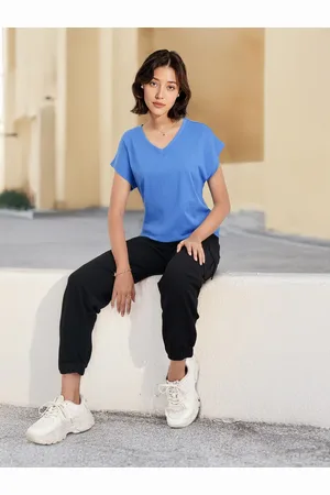 DressBerry V-Neck Extended Sleeves T-shirt