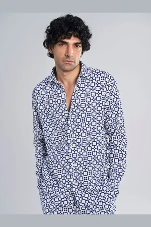 Terra Luna Men Slim Fit Opaque Printed Casual Shirt