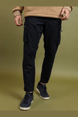 Highlander Men Navy Blue Mid-Rise Cotton Cargo Joggers