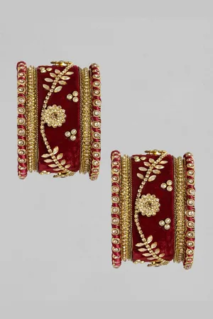 Peora Set Of 10 Gold-Plated Kundan-Studded Alloy Bangles