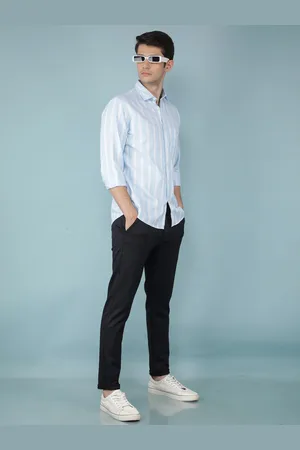Crimsoune Club Men Classic Slim Fit Opaque Striped Casual Shirt