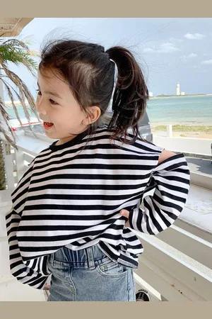 LULU & SKY Girls Striped V-Neck Applique T-shirt
