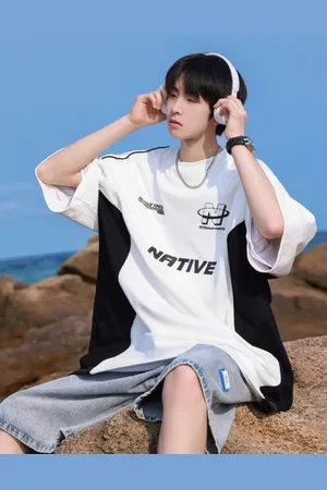 Stylecast Men Typography Printed Drop-Shoulder Sleeves T-shirt