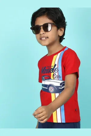 V-Mart Boys Printed T-shirt with Shorts