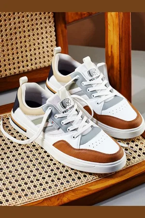 Red Chief Men Sneakers