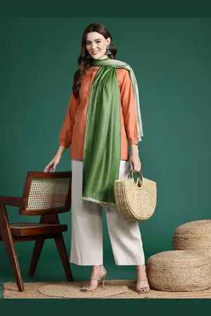Sangria Women Solid Stole