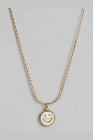 DressBerry Round Shaped Smiley Pendant Chain
