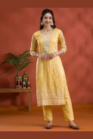 Koskii Women Floral Embroidered Regular Sequinned Kurta with Trousers & With Dupatta