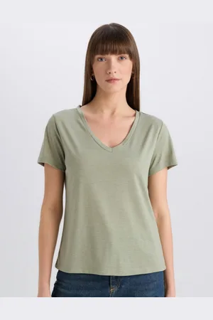 DeFacto Women V-Neck Pockets T-shirt