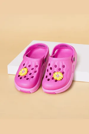 Pantaloons Girls Self Design Clogs