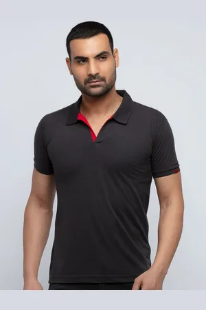 Status Quo Men Black Solid Slim Fit Polo Collar T-shirt