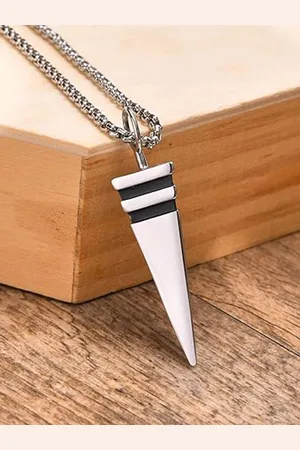 Saizen Men Stainless Steel Silver Plated Amun Spike Pendant With Chain