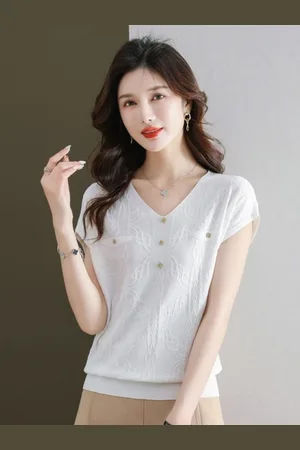Stylecast Women V-Neck T-shirt