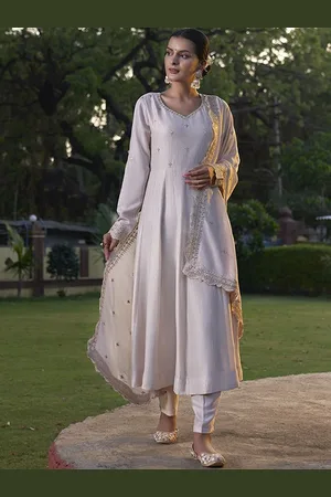 Colors  of Earth Women Ethnic Motifs Embroidered Regular Sequinned Kurta with Trousers & With Dupatta