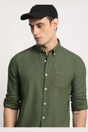 The Bear House Men Solid Slim Fit Button-Down Collar Casual Shirts
