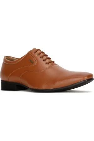 Bata Men Textured Formal Oxfords