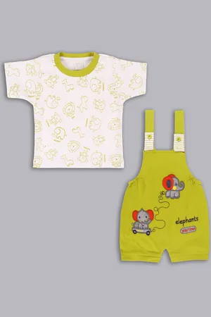 Wish Karo Infant Boys Graphic Printed Cotton Dungarees With T-Shirt