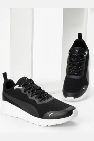 PUMA Men Textured Drivate Sneakers