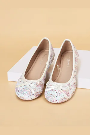 Pantaloons Girls Printed Bow Detail Ballerinas