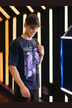 Mast & Harbour Men Graphic Printed Pure Cotton T-shirt