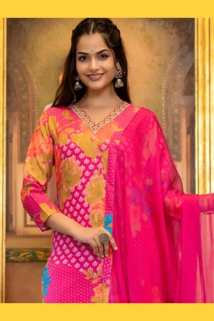 Ahika Women Floral Printed Regular Sequinned Kurta & Trousers With Dupatta