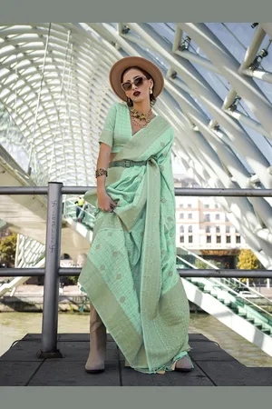 DIVASTRI Woven Design Zari Silk Blend Saree