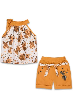 Wish Karo Infant Girls Printed Top with Shorts