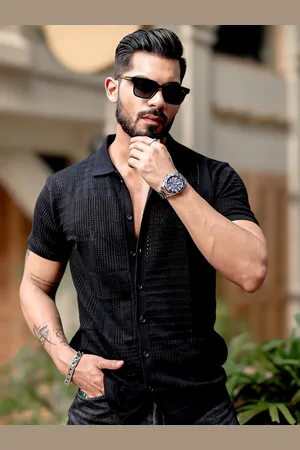 Maniac Men Spread Collar Solid Cotton Slim Fit Casual Shirt