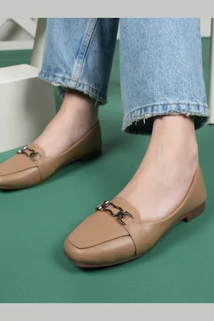 Mast & Harbour Women Fashion with Buckles Flats
