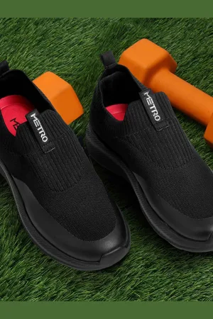Metro Men Slip-On Sneakers