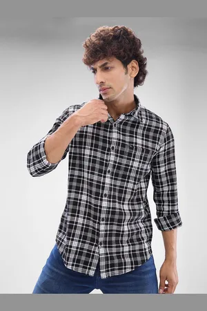 SPYKAR Men Slim Fit Opaque Checked Spread Collar Casual Shirt