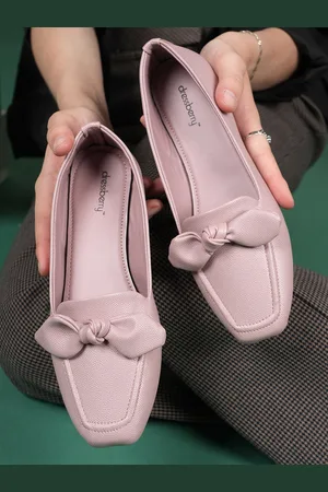 DressBerry Women Embellished Fashion with Bows Flats